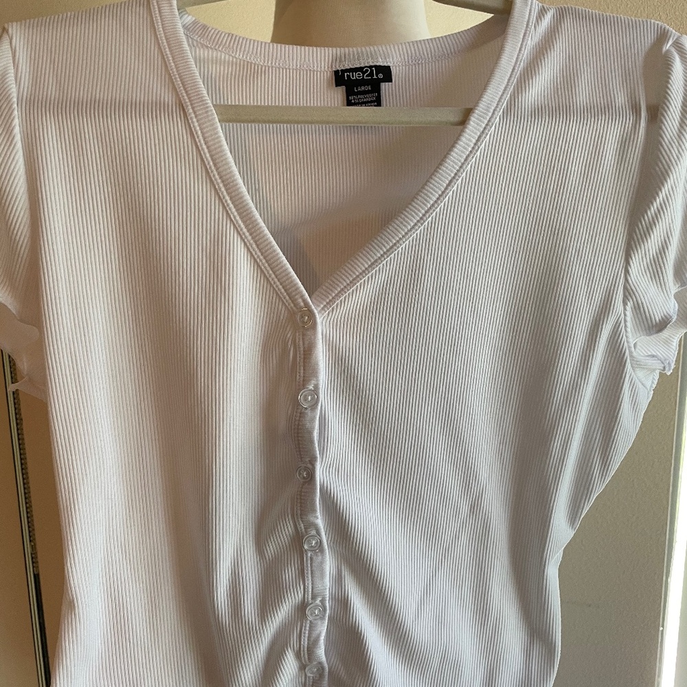 New rue21 white crop top size large
